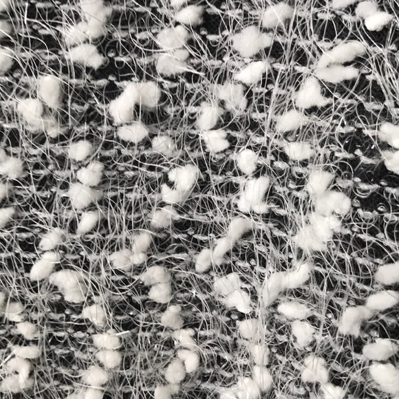 Sweater - Picture 4 of 4